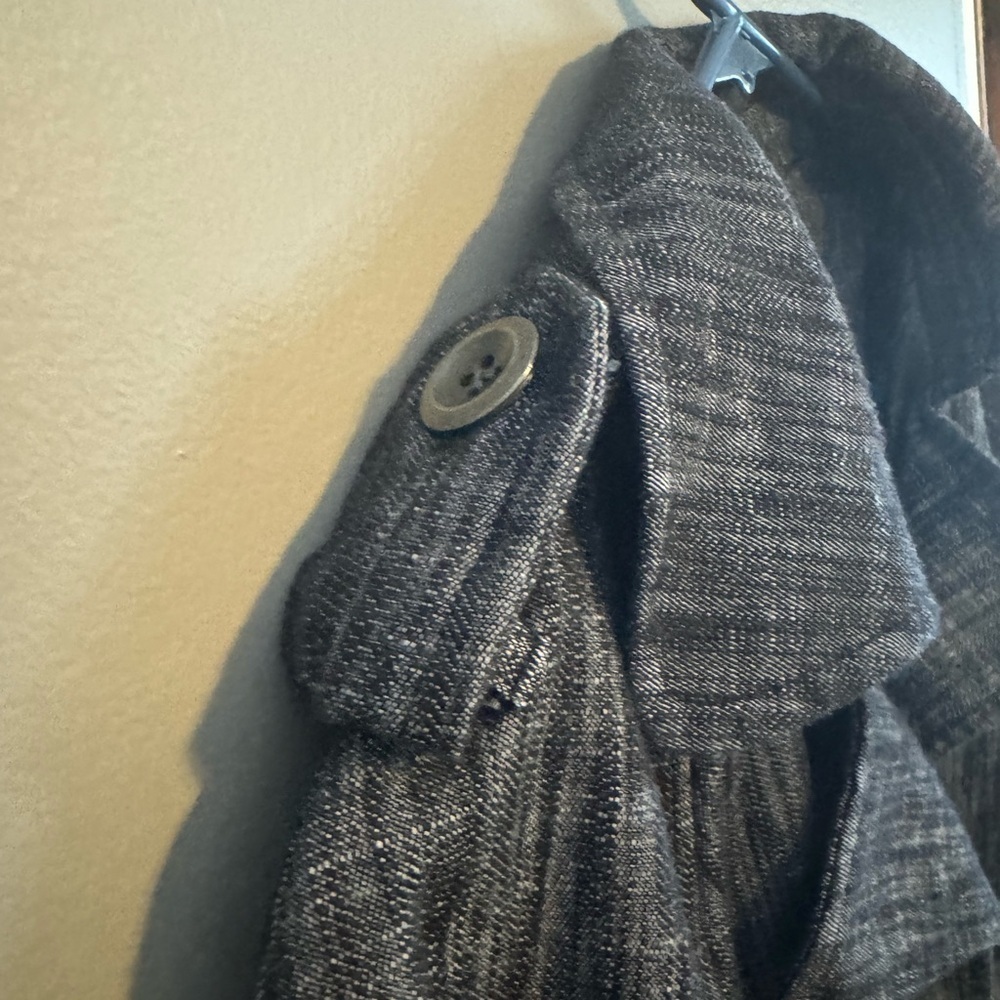 Women's Jacket - Picture 2 of 4